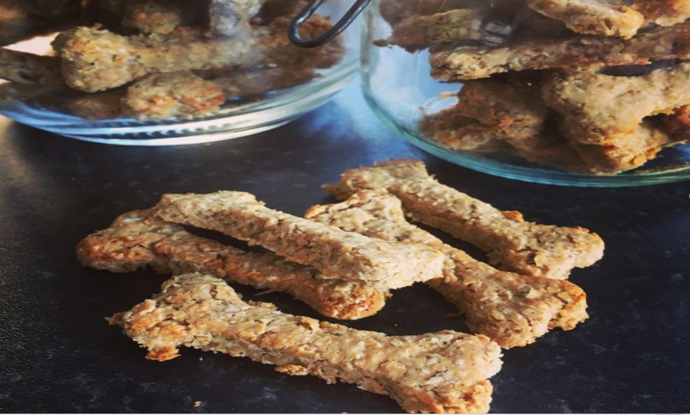 Oat and Banana Biscuits